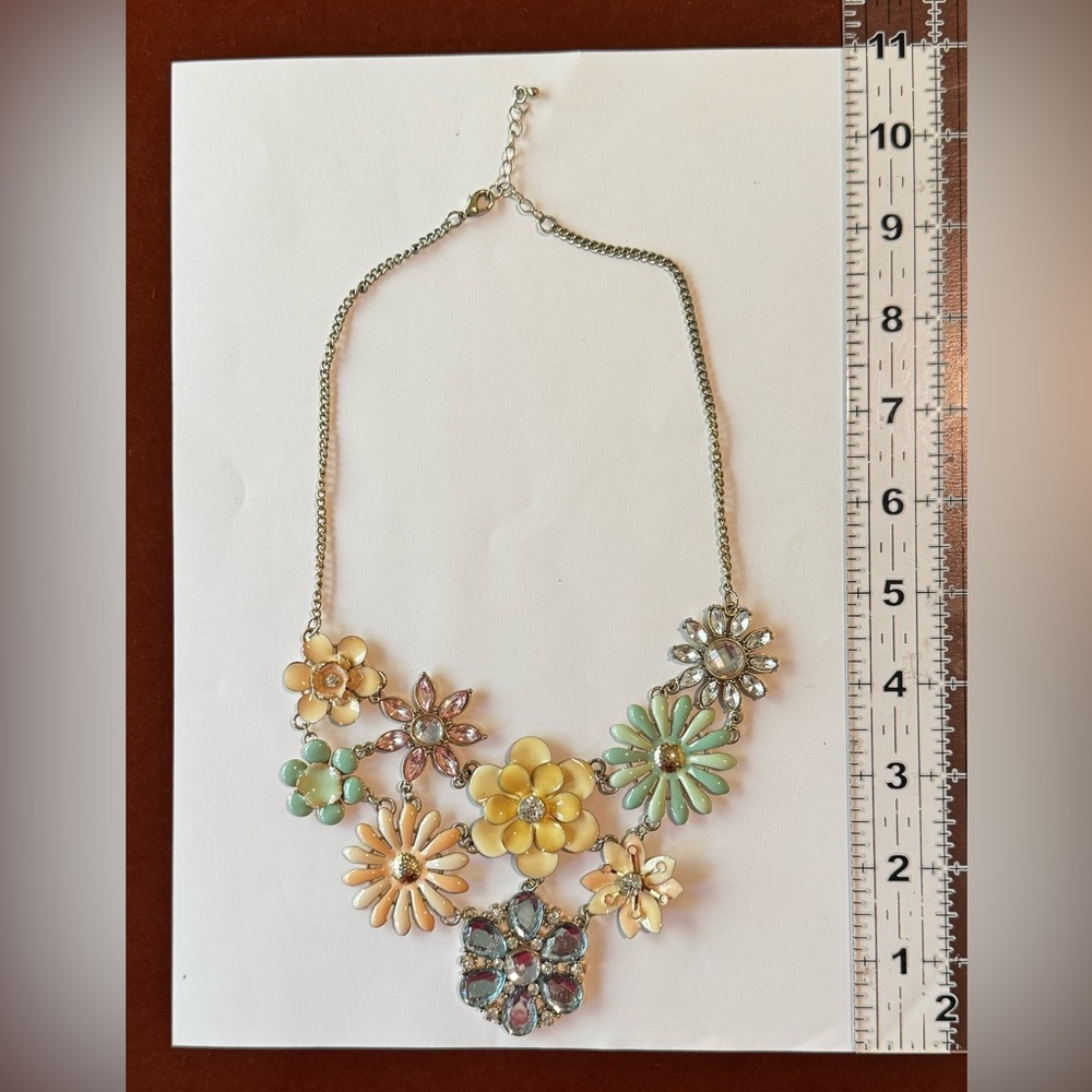 Floral Multicolor Necklace